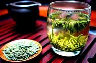 黄茶与绿茶：一场味觉的盛宴