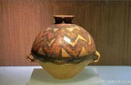 探索马家窑彩陶：原始艺术的璀璨瑰宝