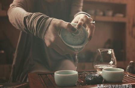 北大研究揭秘：茶叶与胃癌风险的微妙关联