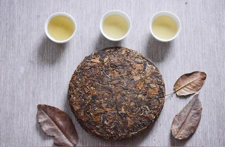 白茶收藏：饼茶与散茶的不同之处