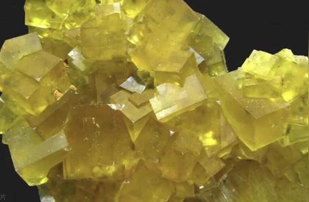 10个关于黄水晶矿石的惊人事实