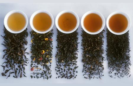 解密茶叶市场：内行与外行的竞争之谜