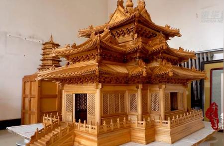 中国千城百县之旅：匠心木雕重现古建筑之美