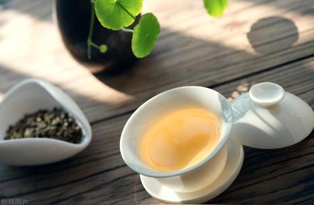 铁观音茶：红茶还是绿茶？