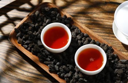 家中存放3至4年的茶：红茶、普洱和白茶是否还适宜饮用？