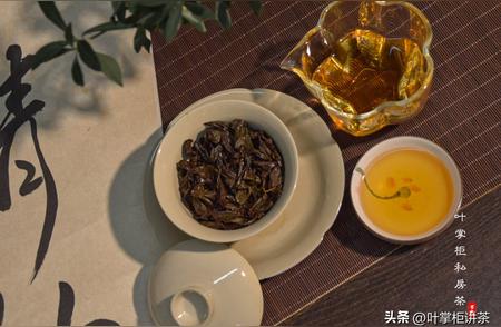 叶掌柜揭秘：武夷岩茶的味觉之旅