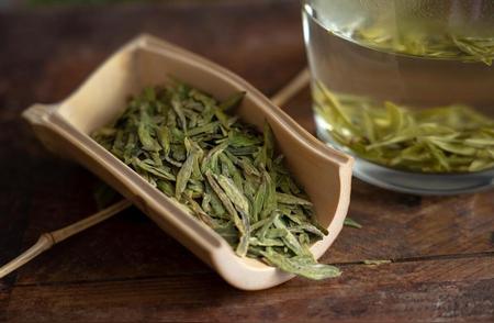 龙井茶制作工艺：绿茶的传统之选