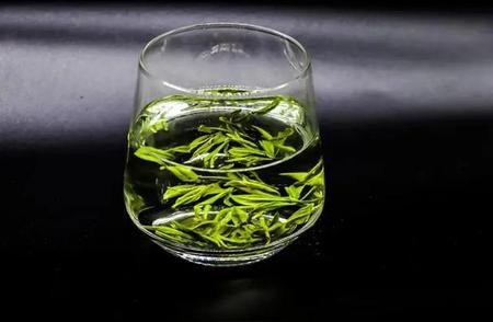 警惕：绿茶可能加剧肾衰竭，医生提醒避免三种食物以预防肾病