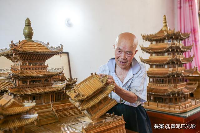 陕西9旬老人陶醉竹雕40年，雕1座“岳阳楼”65万不卖，啥原因